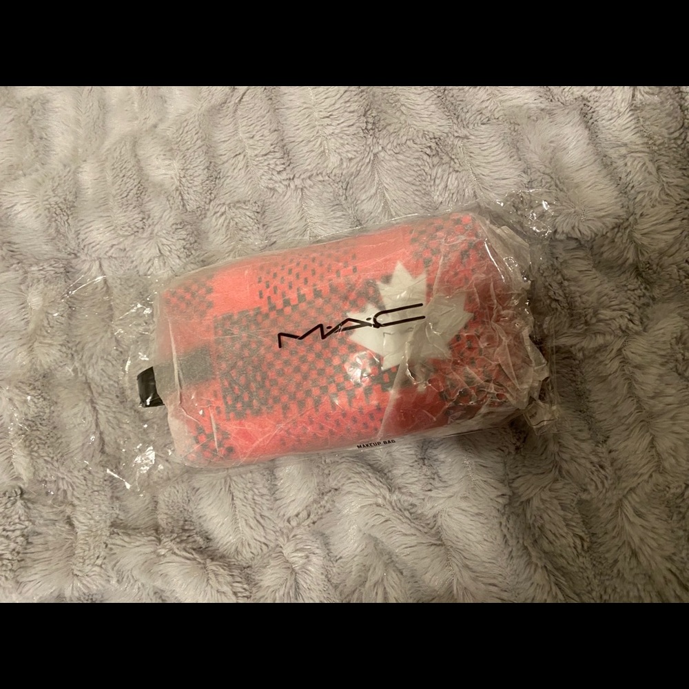 Mac cosmetics pouch - Picture 3 of 5
